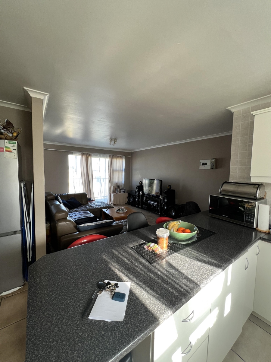 To Let 2 Bedroom Property for Rent in Sea Breeze Western Cape